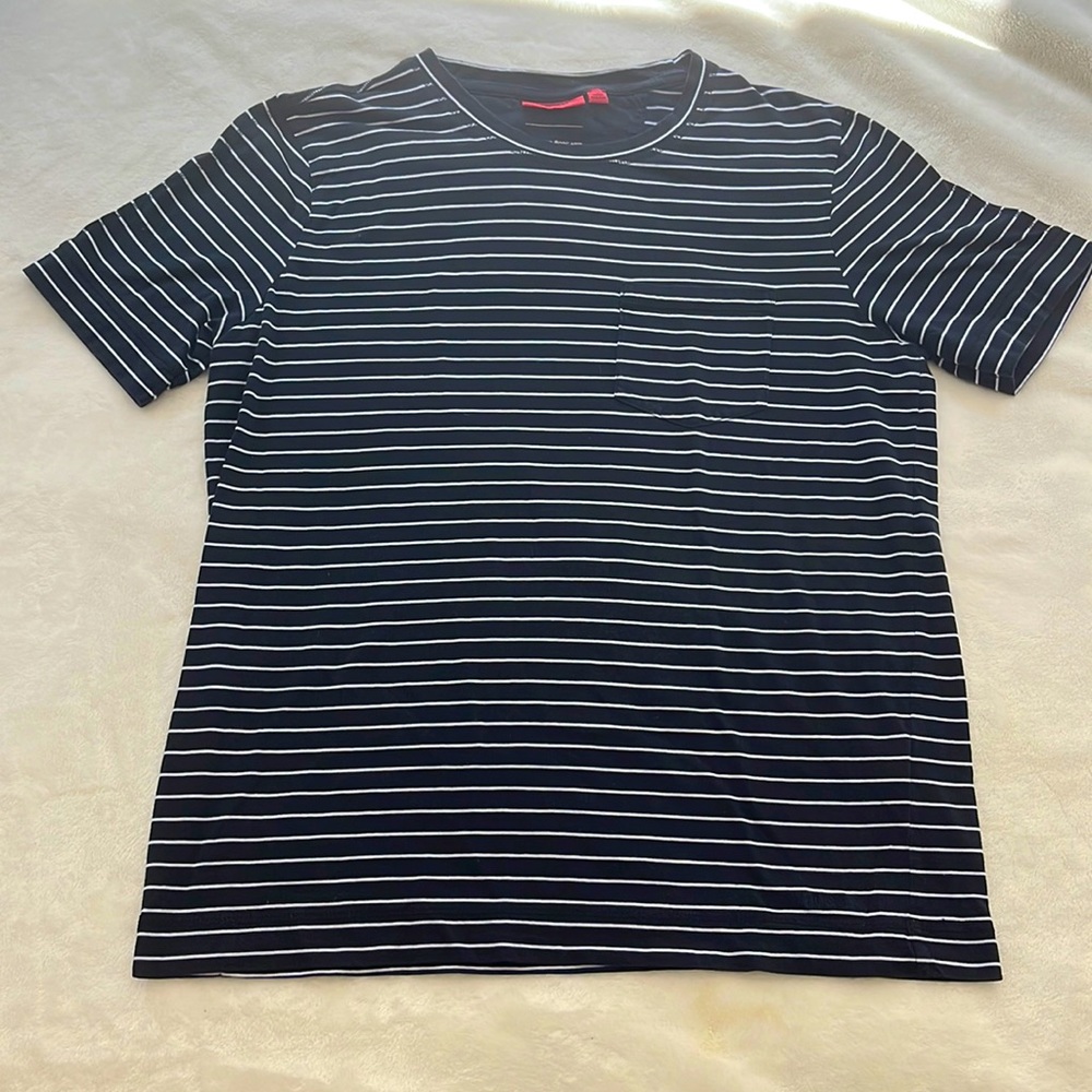 Hugo Boss Striped T Shirt Size Medium